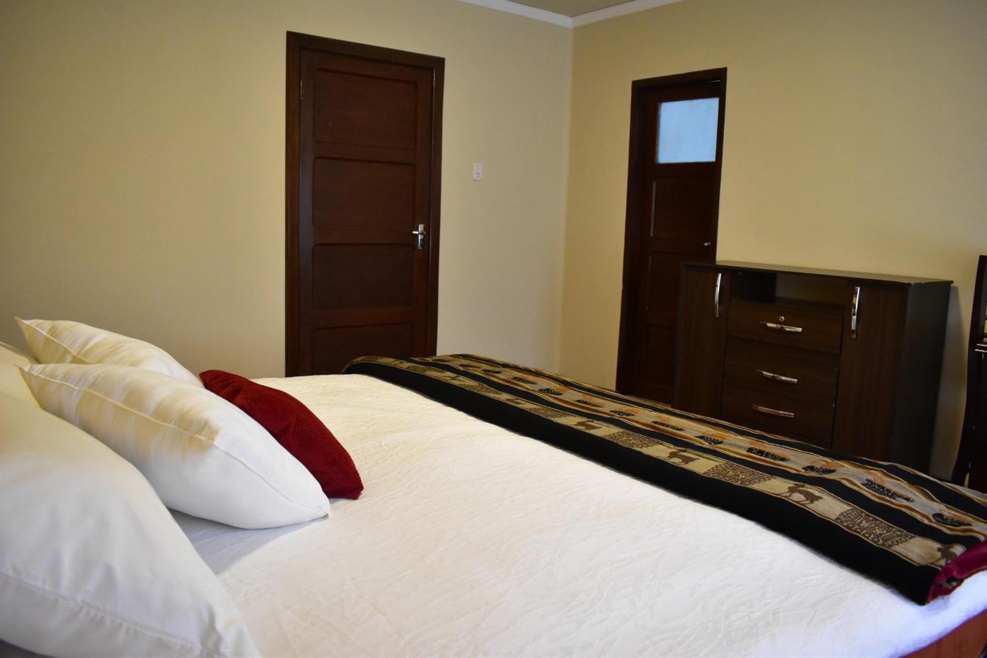 Hotel Raven La Paz Zewnętrze zdjęcie